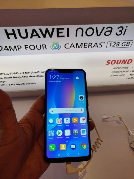 Huawei Nova 3 & Nova3 i with 6.3 inch FHD+ Display, AI Dual Front and