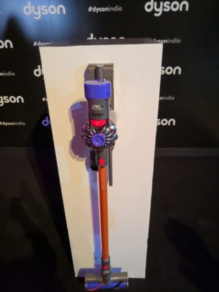 dyson cord free toy hoover