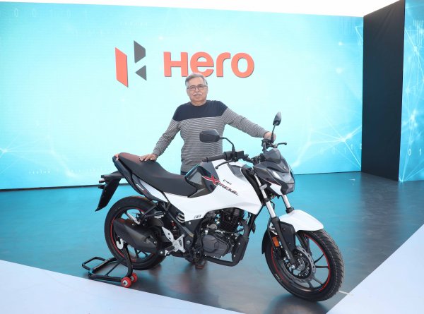 Hero Motocorp Unveils Hero Xtreme 160r Other Premium Range Of Bs Vi Products Techvorm