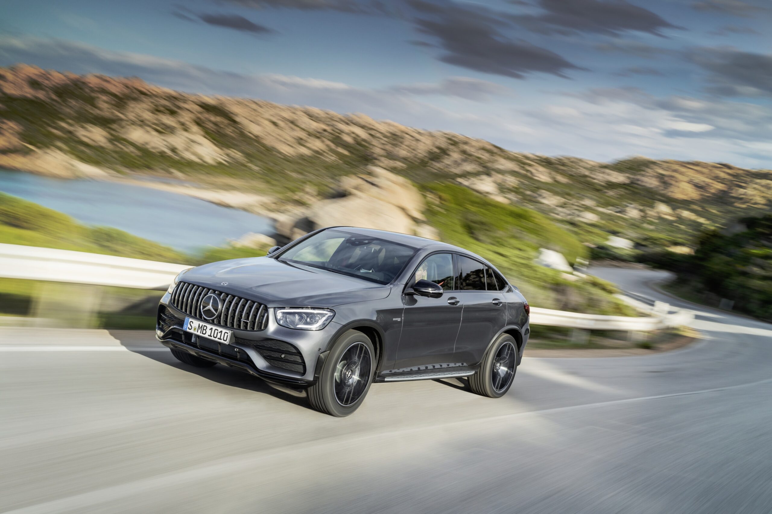 Mercedes benz configurator. GLC Coupe AMG 43 2019. GLC 43 Coupe 2019. GLC 43 AMG 2020. Mercedes-AMG GLC 43 4matic 2019.